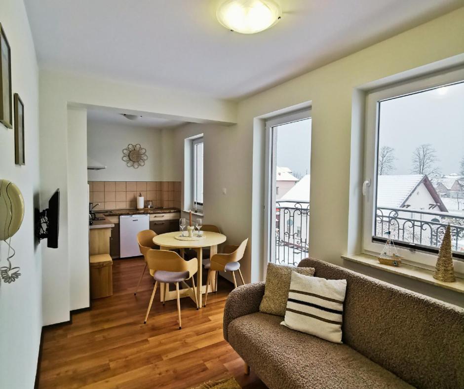 Kotwiczna 9 By Sunny Apartment *